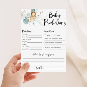 Może przedstawiać: Drukowana karta do gry na baby shower z akwarelową ilustracją lwiątka i zieleni. Karta zawiera sekcje, w kt&oacute;rych goście mogą przewidzieć płeć dziecka, datę urodzenia, godzinę urodzenia, wagę, długość, kolor oczu, kolor włos&oacute;w i podobieństwo do rodzic&oacute;w.