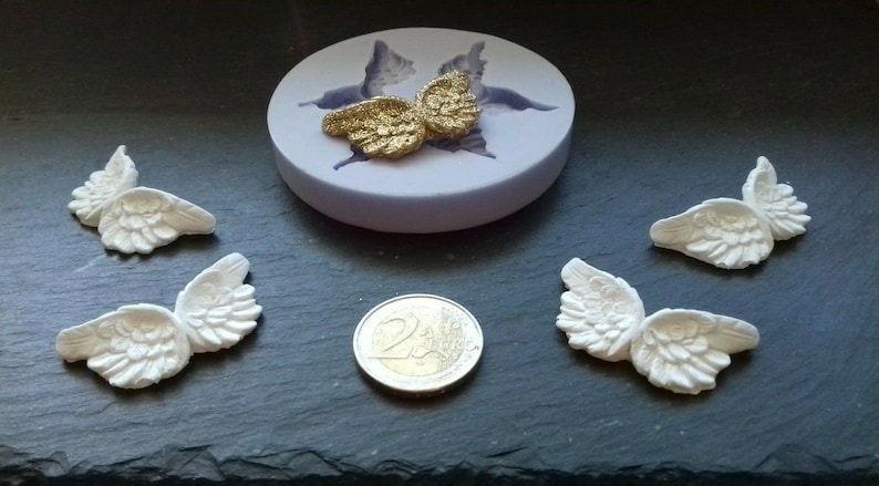 Silikonform Engelsflügel – Antihaft-beschichtet, Für Schokolade, Fondant, Eiswürfel & Mehr, Ca. 7,6 X 7,3 X 1 Cm (je Flügel 6,7 X 2,5 Cm)