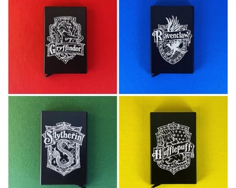 Personalisierter Metall Business Kreditkartenetui Männer Kartenetui Brieftasche HP Gryffindor Slytherin Ravenclaw Hufflepuff Hogwarts Logo Emblem Geschenk