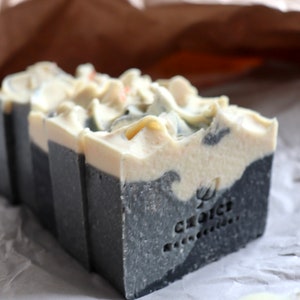 Natural soap "Citrus Breeze" with Himalayan salt and activated carbon powder, vegan & palm oil-free, nourishing handmade soap