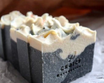 CITRUS BREEZE natural soap with Himalayan salt and activated charcoal powder, vegan & palm oil-free, nourishing handmade soap