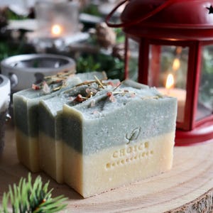 Naturseife LEMONGRASS mit Himalayasalz und Kambrischer Tonerde, vegan & palmölfrei, pflegende handgemachte Seife