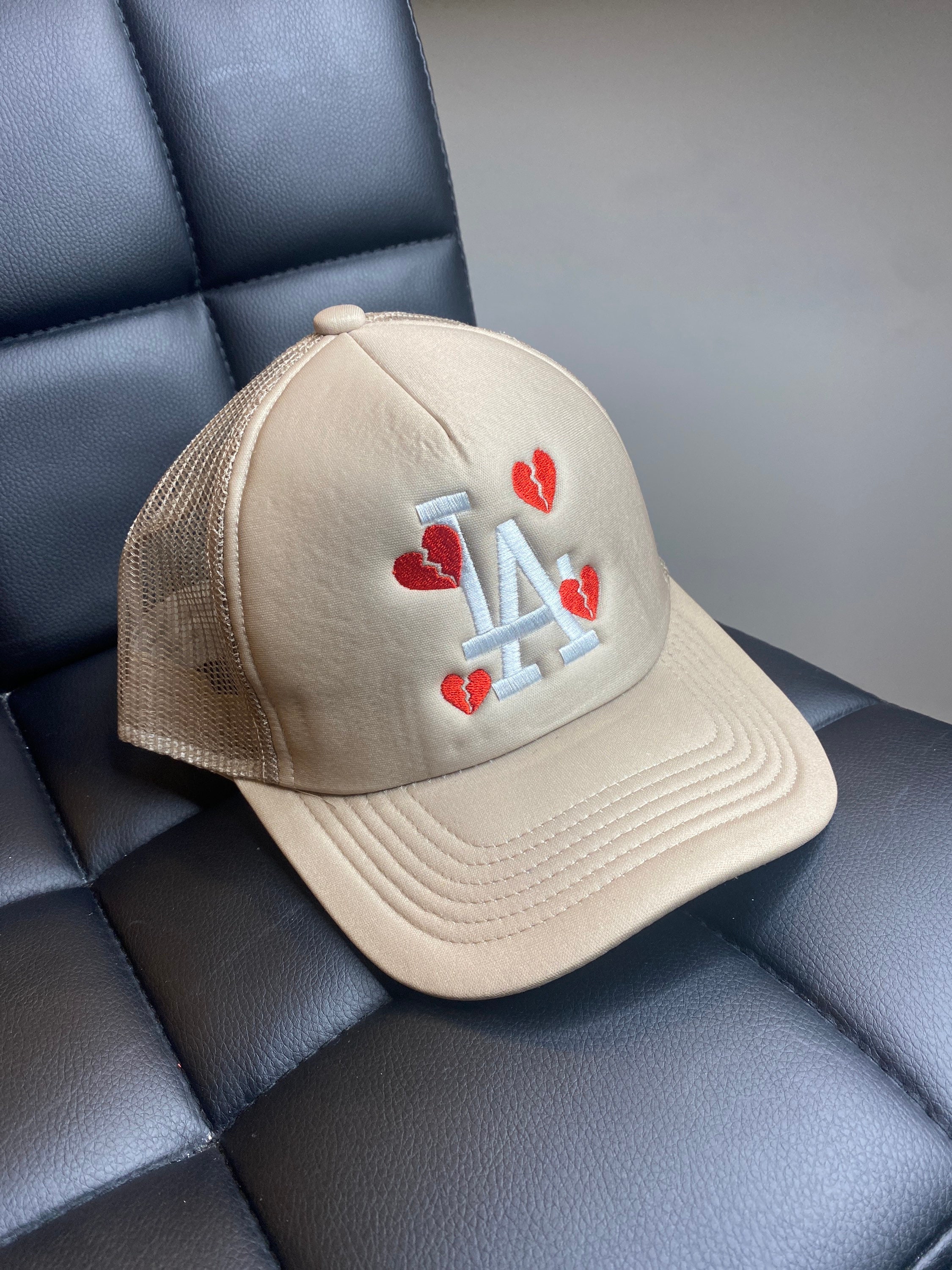 LA Los Angeles Trucker Hat Embroidered With Broken Hearts 