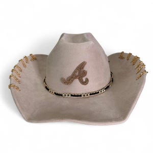 Sombrero de vaquero con diamantes de imitación estilo western de los Atlanta Braves (sombrero personalizado de la gira Cowboy Carter - inspiración de Beyoncé)