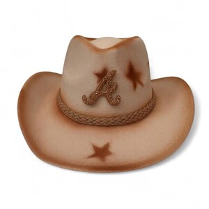 Chapéu de cowboy com strass do Atlanta Braves (chapéu personalizado da turnê Cowboy Carter - inspiração Beyoncé)