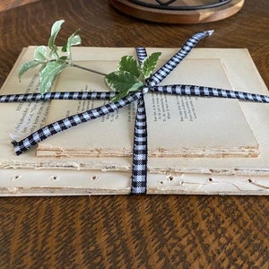 Vintage Book Pages / Vintage Paper Pack / Vintage Junk Journaling Paper / Scrapbooking / Vintage Books /Craft Paper / Journaling / Ephemera