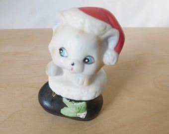 Figurita vintage, gatito en bota, Navidad, Homco, pequeña, decoración de estantería, cerámica, adorno, decoración navideña, de segunda mano, Pickers Haven
