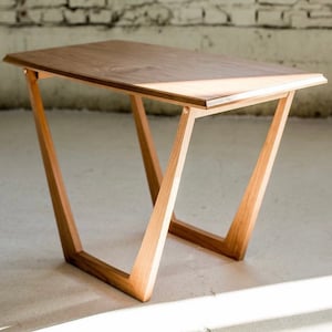 Minimalist End Table / Mid Century Modern End Table / Scandinavian Side Table / Minimalist Nightstand / Scandistyle Furniture
