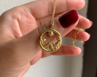 Sun and Mermaid Coin Pendant, Mythical Creature Necklace, Minimalist Beach Style,Sun and Ocean Wave Circle Charm, Elegant Mermaid Jewelry