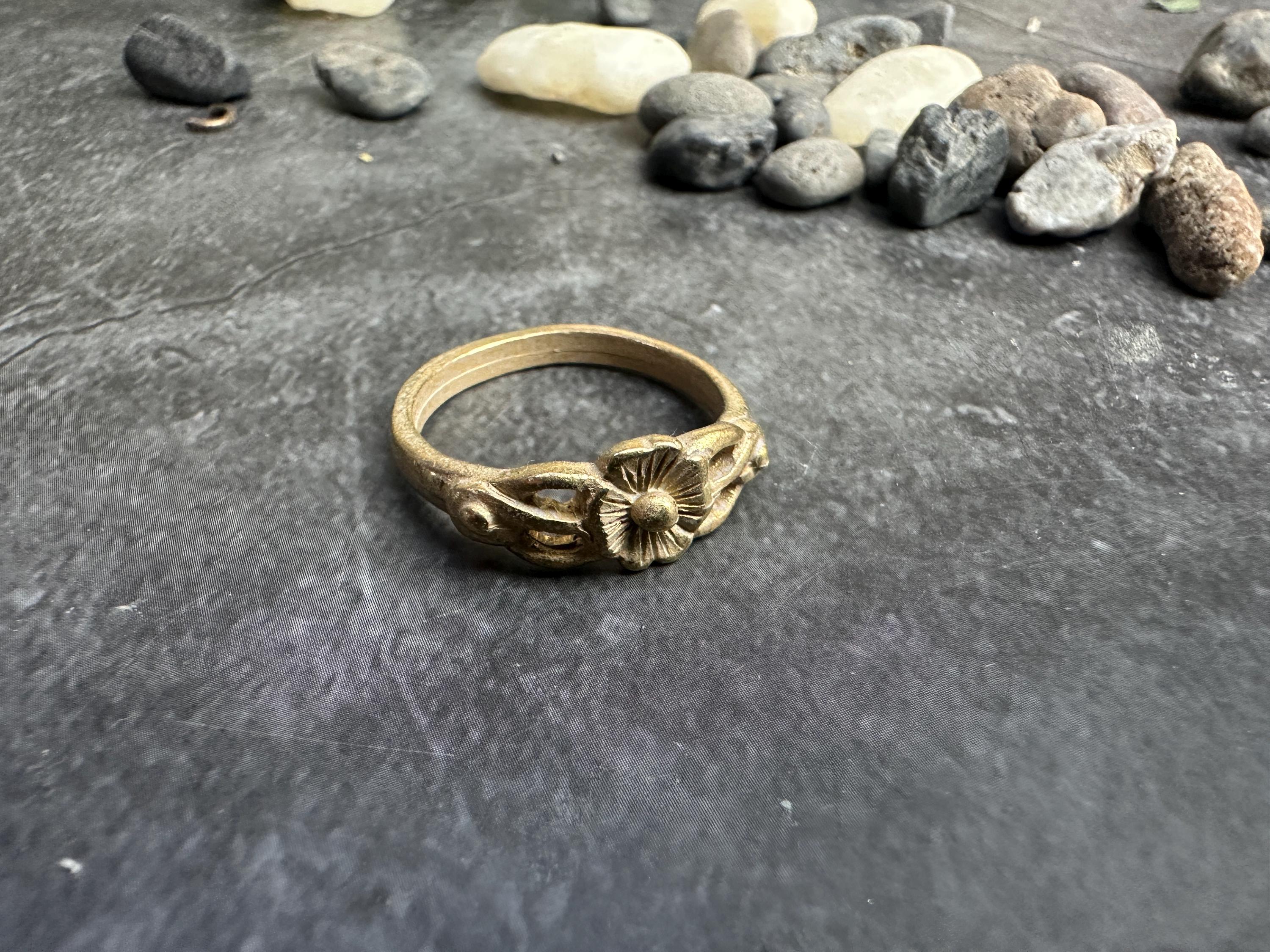 Garden Posie Floral Ring - 10k Gold Over Pewter - Size 8 - Etsy