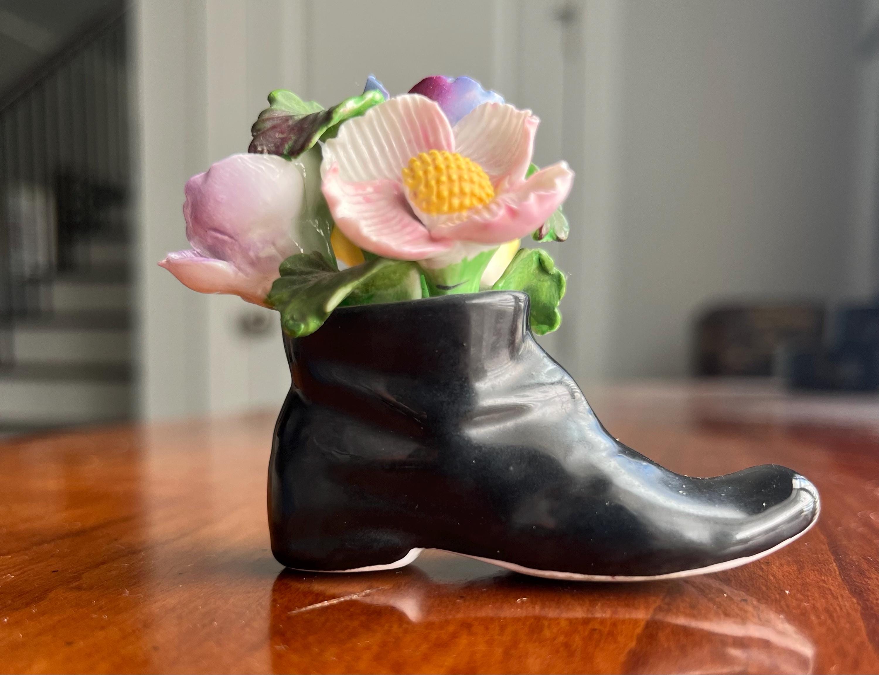 イギリス ボーンチャイナ ブーツ AZALEA WANG FARAMUN RED MULTI FLAT FUR KNEE HIGH BOOT – AKIRA