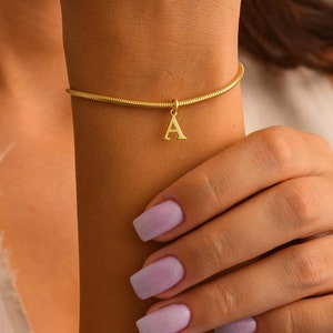 Pulseras a juego con iniciales personalizadas para parejas, pulsera para novio y novia, regalo para pareja, regalo para el día de San Valentín, regalo para ella