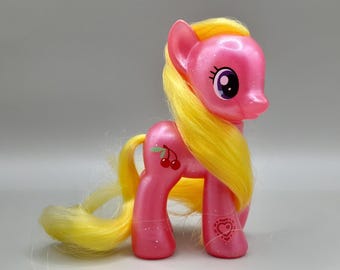 My Little Pony - Cherry Berry (explore Equestria: Pearlized) - Etsy