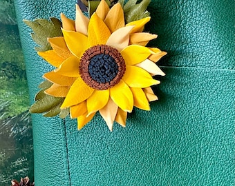 Sunflower Leather Bag Charm, Keychain – Handmade Genuine Leather Accessory
