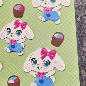 Download digitale a strati di coniglietto. Cestino di uova di Pasqua in formato SVG, Jpg, PNG. Ogni colore è uno strato di cartoncino. Sfondo incluso.