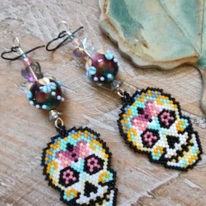 Perlen Sugar Skull Ohrringe * Handgefertigte Lampwork * Halloween Schmuck * Dia de Los Muertos * Calaveras * Boho Style OOAK Ohrringe