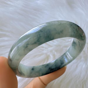 翡翠バングル 62.7 mm (2.47