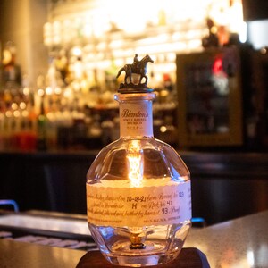 Horse Topper Bourbon Whiskey Lamp | Bourbon Gifts | Whiskey Decor | Man Cave - Etsy