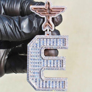 Colgante unisex de moissanita con letra personalizada, dije personalizable de 5 x 7 cm, plata 925 con acabado en oro de 14 k, aprobado por un probador de diamantes, regalo de cumpleaños.
