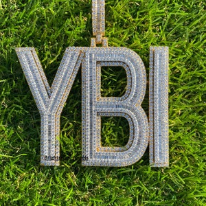 Colgante personalizado con letra YBI, moissanita baguette VVS IcedOut en plata 925, aprobado por un probador de diamantes, joyería de rapero, regalo de cumpleaños para él
