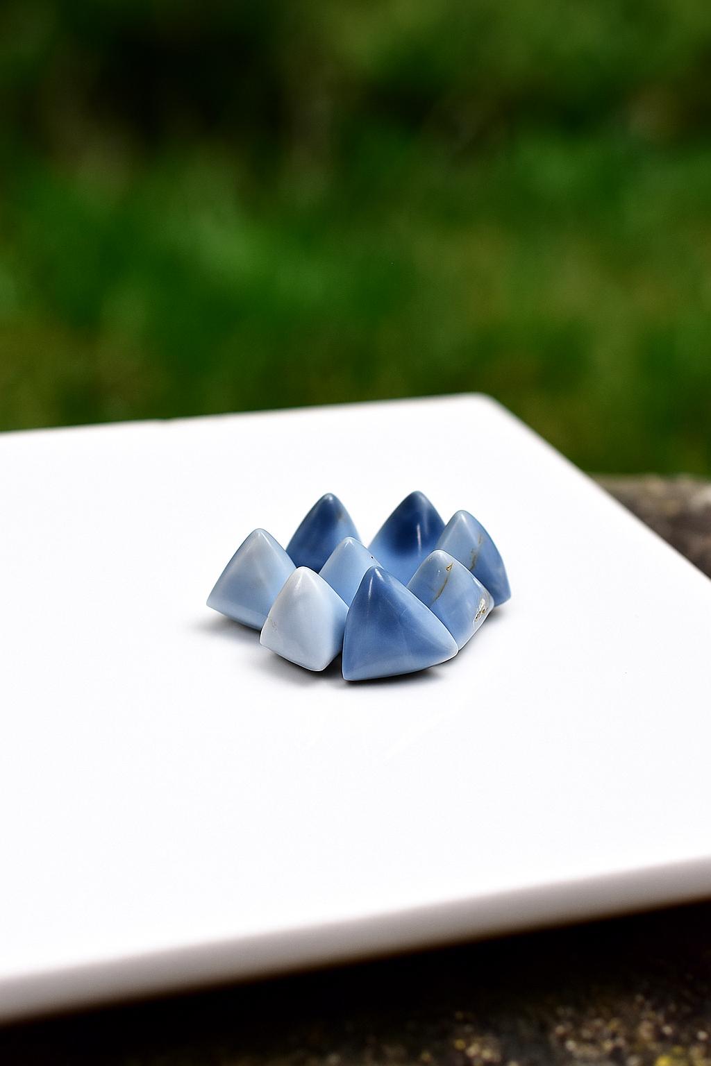 天然ブルーオパール宝石: AAA+ ファンシーピラミッドシェイプ。 - Etsy