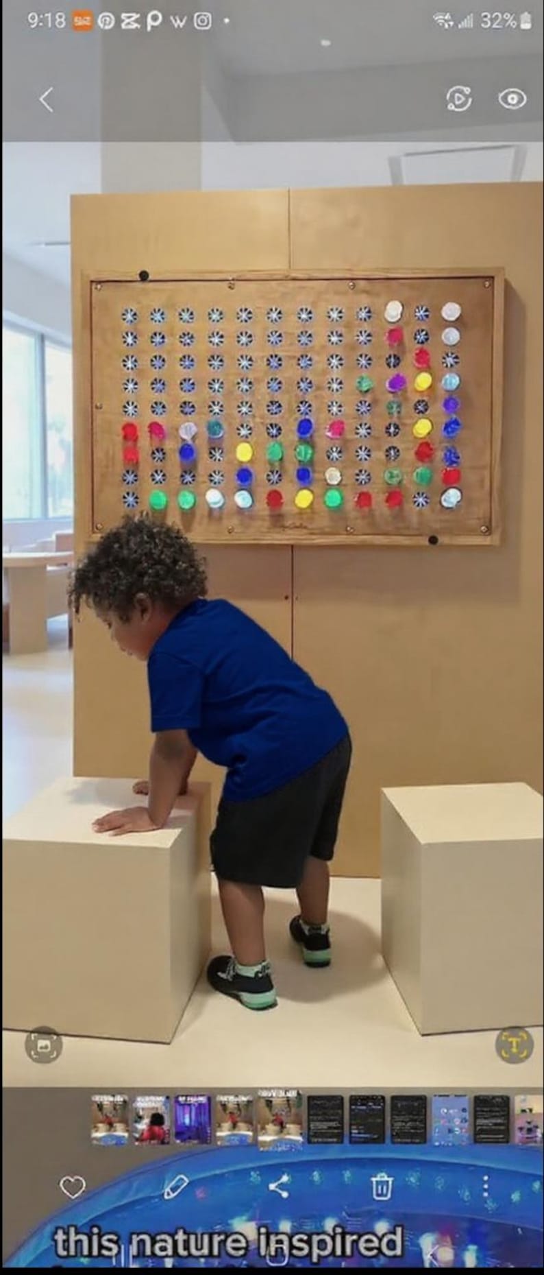 Wall-Mountable Giant Bright Light Peg Board - A Jumbo-Sized Take on a Classic (Giant bright LED Light Pegboard Lightbox LED Wall Panel Bild 3