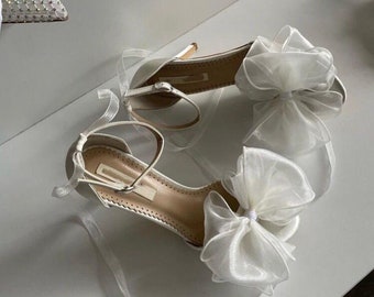 Chaussures de mariage, chaussures d'événement, chaussures en satin, chaussures à talons hauts, chaussures de conception spéciale, chaussures personnalisées, chaussures élégantes, chaussures de mariage de rêve