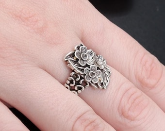 Anello Margherita Regolabile In Acciaio: Gioiello Donna Simbolo Di Purezza, Delicato E Floreale