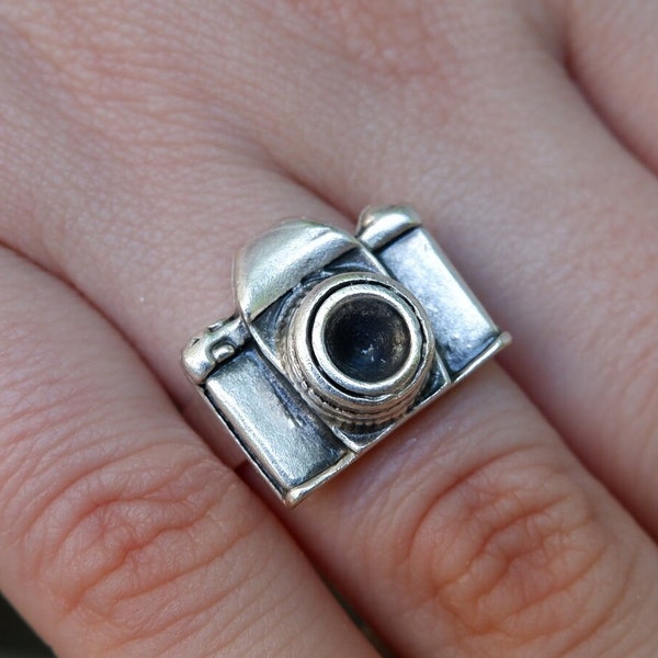 PHOTO CAMERA RING - Handmade Sterling Ring • Photographer Ring • Minimalist Ring • Statement Ring • Chunky Ring •  Adjustable Ring • QD161