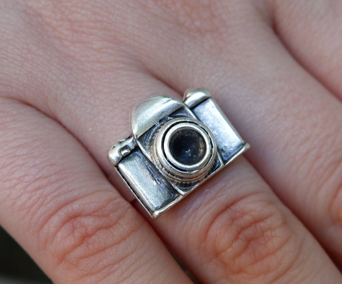 Beautiful Camera Lens Ring Creations by Photographer Ben High | Camera  jewelry, Jewelry, Silver