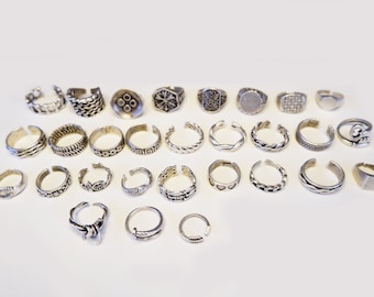 BAND RING COLLECTION • Signet Rings • Minimalist • Curved • Carved•Engraved ring•Handmade Sterling Silver Ring•Adjustable • QDS10