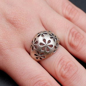 DAISY BOHO RING - Flower Ring For Women • Unique Ring • Boho Style • Chunky Ring • Bohemian Ring • Floral Ring • Silver • Adjustable • QD311