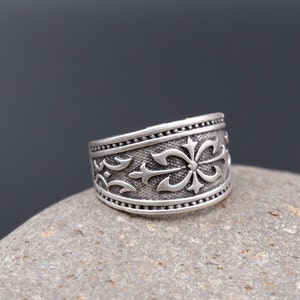Victorian Style Engraved Mens Ring: Antique Silver Plated Adjustable Fidget Ring