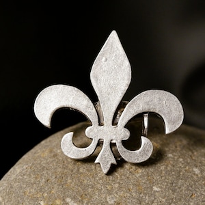 FLEUR DE LIS Ring - Large Ring • Flower Ring • Statement Ring • Chunky Ring • Unisex • Fleur De Lys • Lily Ring • Adjustable • QD79