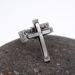 SIMPLE CROSS RING - Stackable Ring • Crucifix Jesus Ring • Statement Ring • Faith Ring •  Unique Ring • Religious Ring • Adjustable • QD209