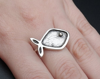 LONELY CUTE FISH Ring - Swimming Ring • Unique • Statement Ring • Chunky Ring • Women's Jewelry • Minimalist • Handmade • Adjustable • QD408