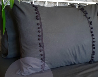 Black Flat Bed Sheet Set with Pompoms, 2 Pillowcases + 1 Sheet Set with Pompoms Accessory, Unique Design Comfortable Black Bedding