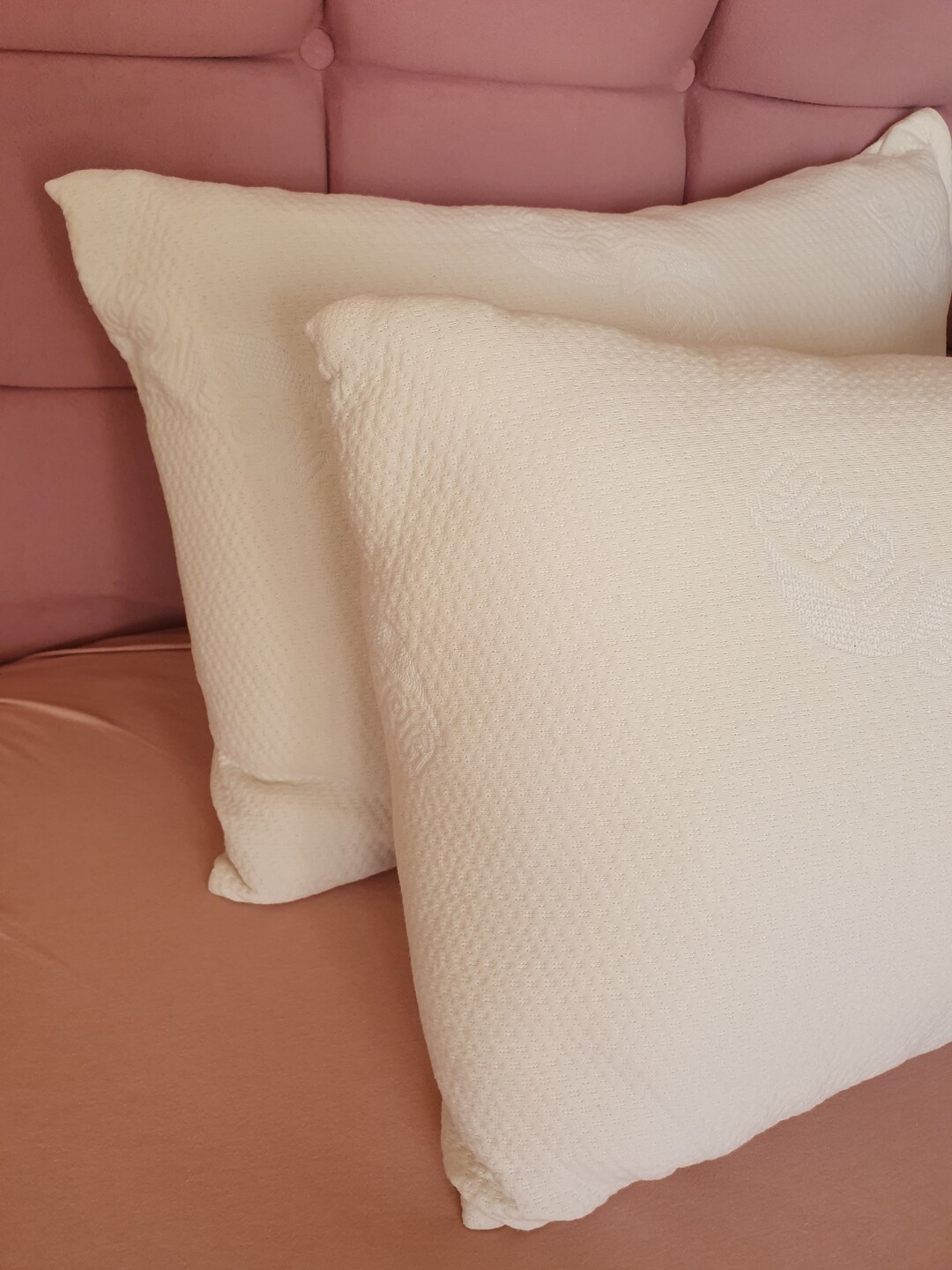 White Quilted Cotton Pillow Protectors With Zipper Closure Ultra Soft