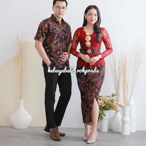 Kebaya Couple set, full set of kebaya and men&#39;s batik shirt, sarimbit batik couple, long sleeve, scoop neck, Red Color