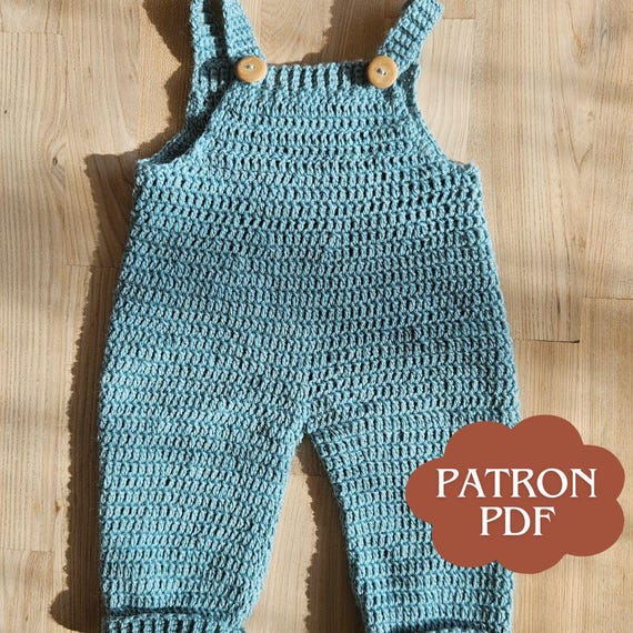 Patrón de crochet para overol de bebé de año – Descarga en PDF - Main Image