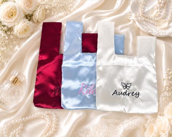 Personalized Wristlet Bag, Custom Bridesmaid Gift, Embroidered Bridal Clutch, Wedding Morning Purse, Bridesmaid Proposal, Party Gift for Her
