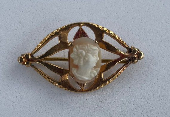 Vintage 10K GF Amco Evil eyes Cameo Brooch. - image 2