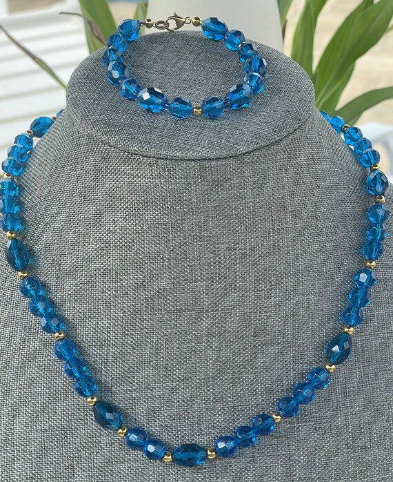 Vintage Blue Aurora Borealis Necklace and Bracelet - image 2