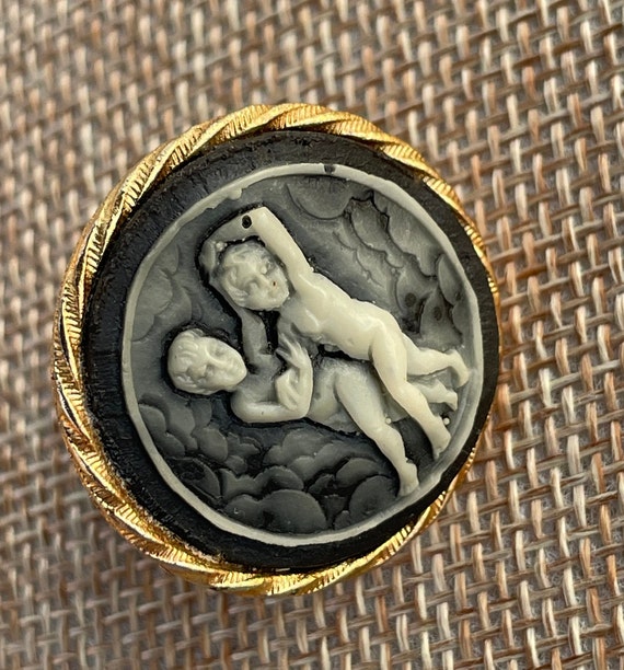 Vintage Gold Tone adjustable Cameo Rings