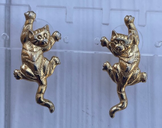 Vintage JJ Jonette climbing cat earrings. - image 2