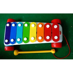 Fisher Price Mattel 2015 Classic Xylophone Pull a Tune Musical Toddler Toy