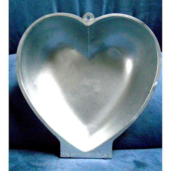 aluminum-heart-shaped-cake-pan-etsy