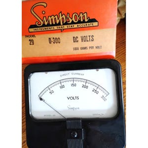 Simpson Instruments Model #29 0-300 DC Volts Panel Meter 1000 OHMS per Volt New old Stock