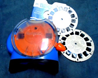2002 Fisher-Price 3D View-Master Viewer + 2 Snoopy & Silver Springs Florida Viewfinder Reels