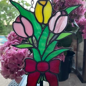 Tulip Bouquet Stained Glass Pattern image 2